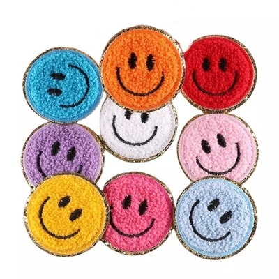 Smile Face Glitter Chenille Żelazko na plastry Naklejki z tkaniny Dekoracyjne na odzież